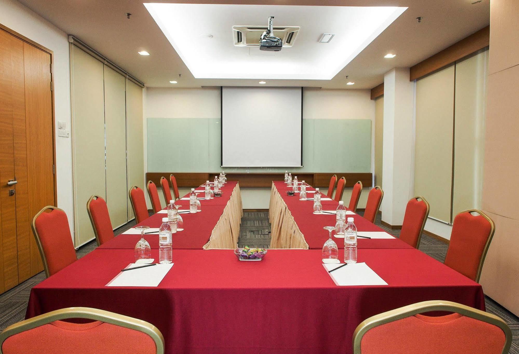 Hotel Primera Suite Cyberjaya Exterior photo